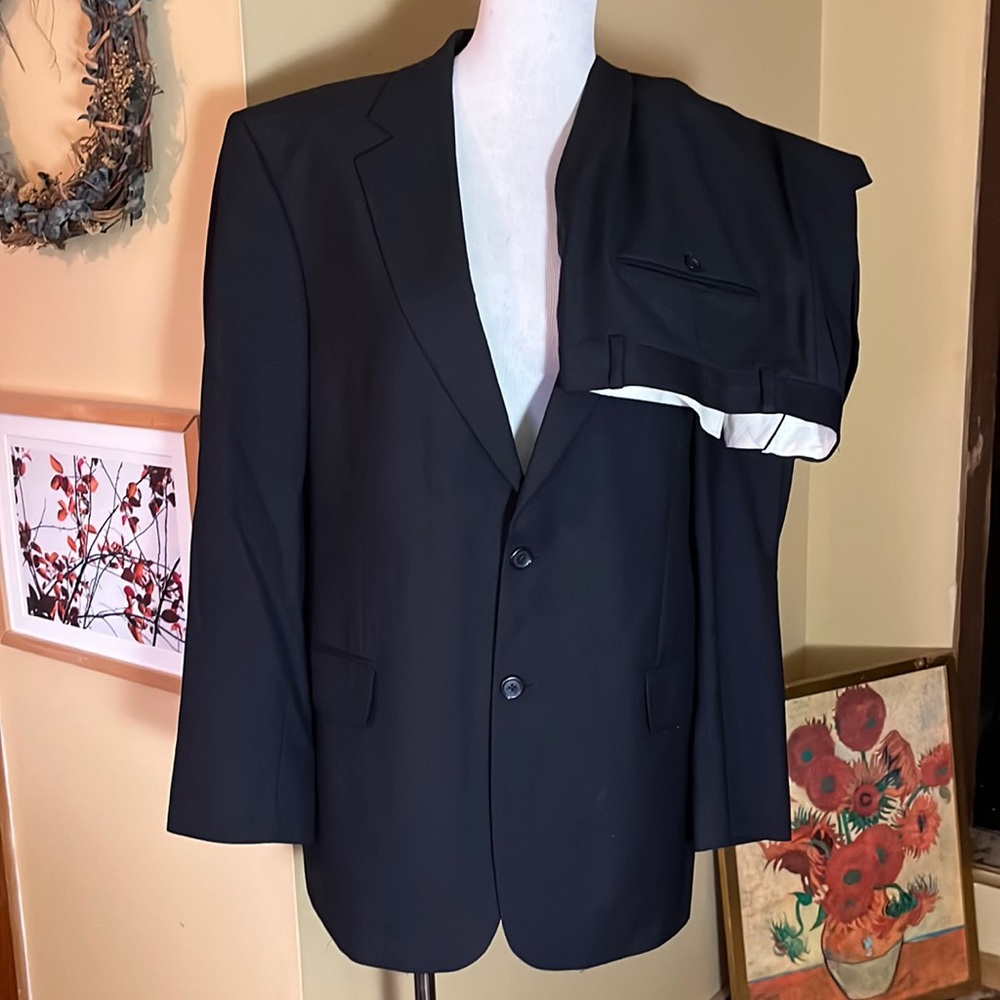 JOS A BANK Size 42R Luxe Cut Classic Navy Textured 100% Wool 2-Pc Mens Suit EUC